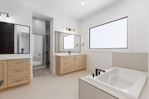 Tiny photo for 594 E PINE ST, Washington, UT 84780 (MLS # 2159101)