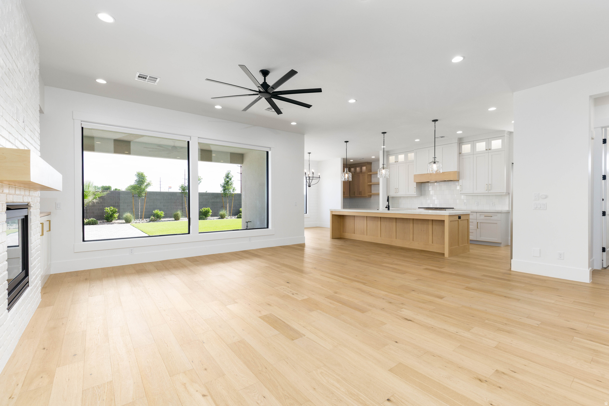 MAJESTIC FIELDS - Residential