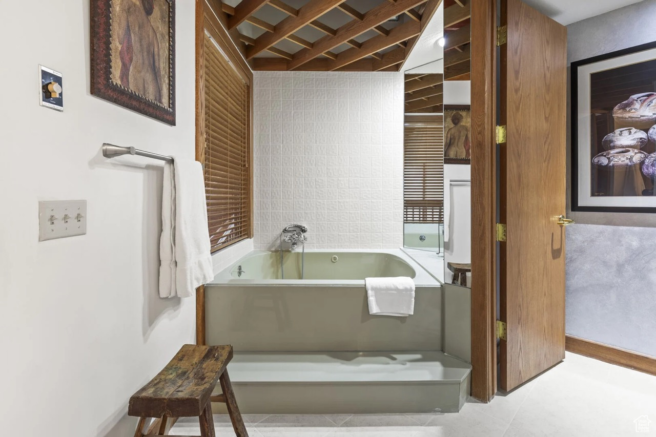 THE PINNACLE AT DEER VALLEY - Residential