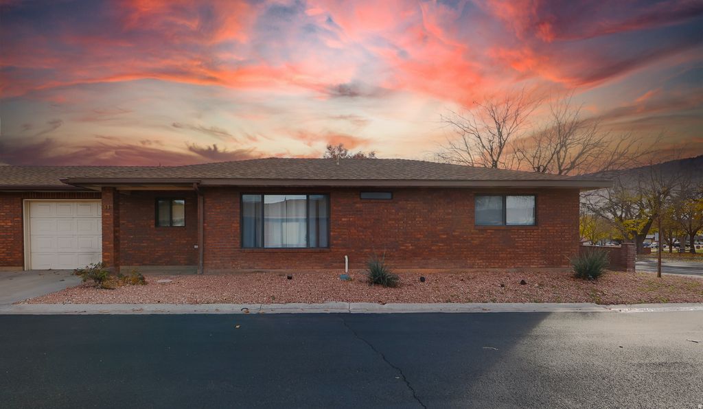 Photo of 235 S 400 E #14, Saint George, UT 84770 (MLS # 2128142)