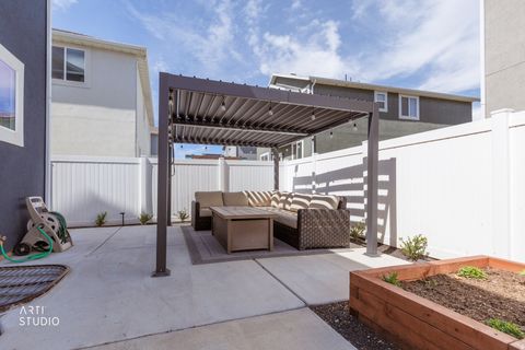 Tiny photo for 829 E 380 S, American Fork, UT 84003 (MLS # 2148972)