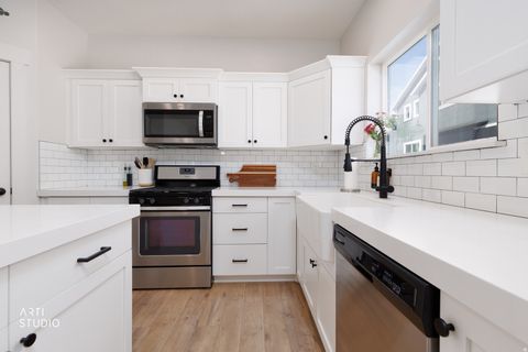 Tiny photo for 829 E 380 S, American Fork, UT 84003 (MLS # 2148972)