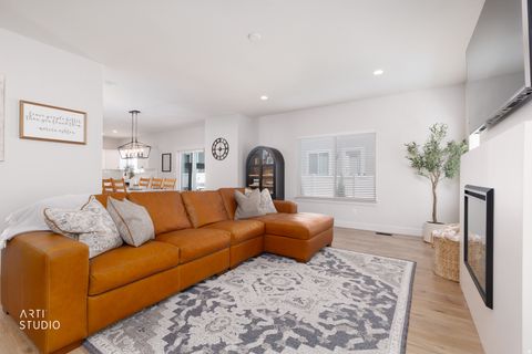 Tiny photo for 829 E 380 S, American Fork, UT 84003 (MLS # 2148972)