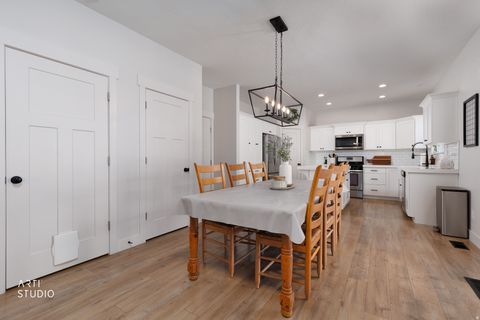 Tiny photo for 829 E 380 S, American Fork, UT 84003 (MLS # 2148972)