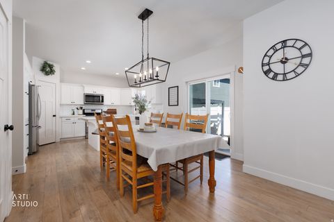 Tiny photo for 829 E 380 S, American Fork, UT 84003 (MLS # 2148972)