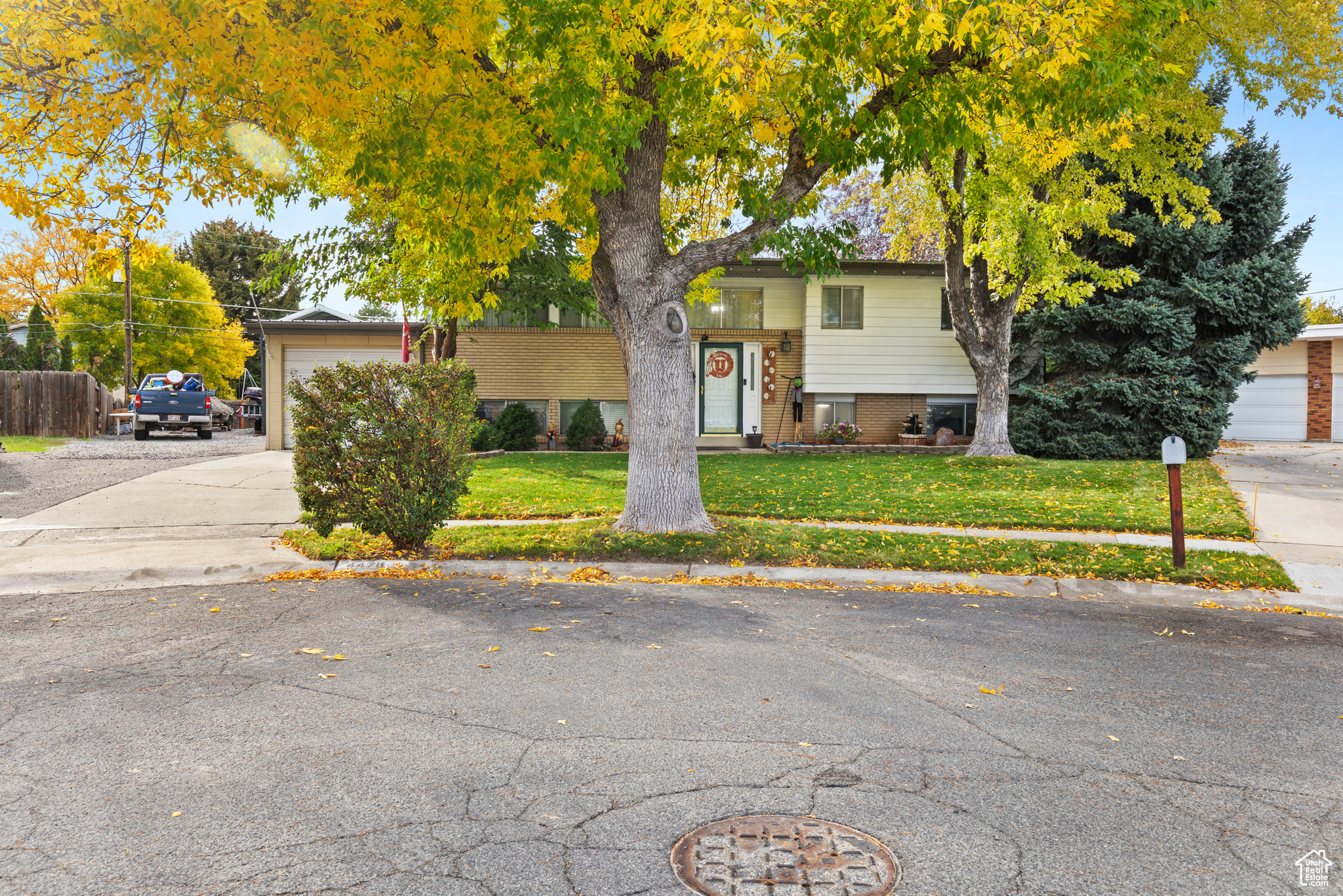 ACORD ACRES - Residential