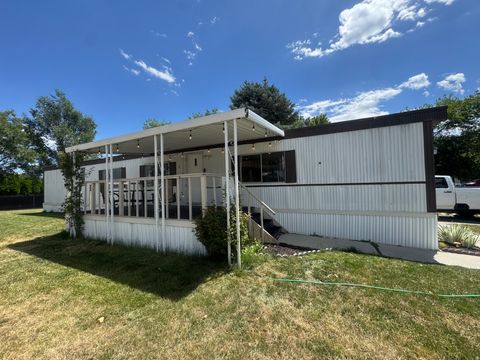 Mobile Home For Sale - 818 W Mount Tuscarora Dr. Dr #392<br/> Salt Lake County, Taylorsville, UT 84123