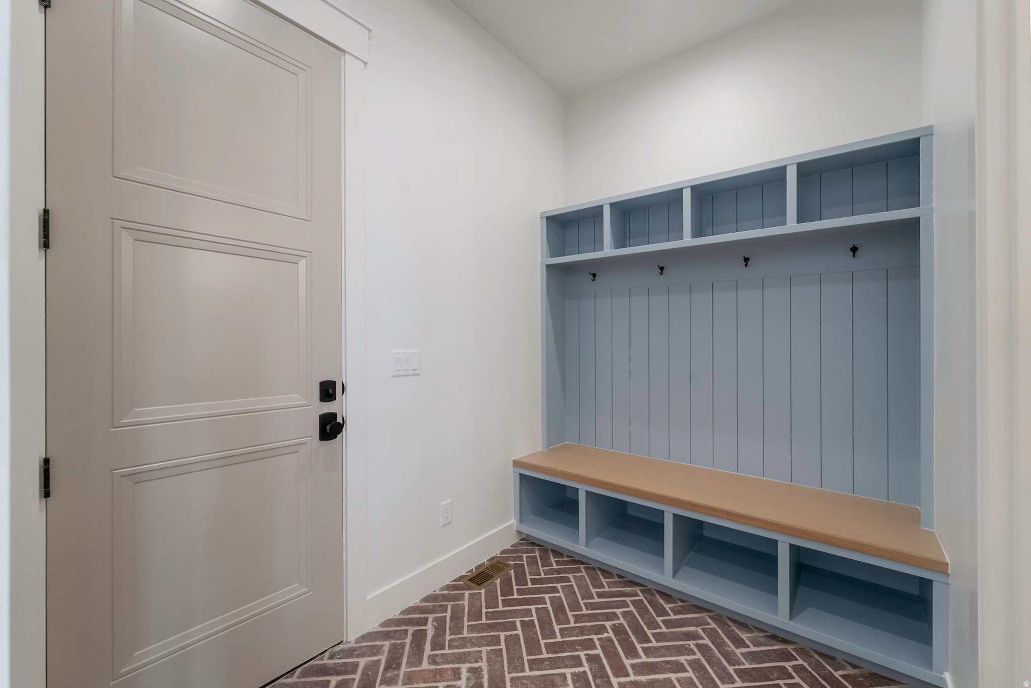 EAGLEWOOD COVE SUB - Residential