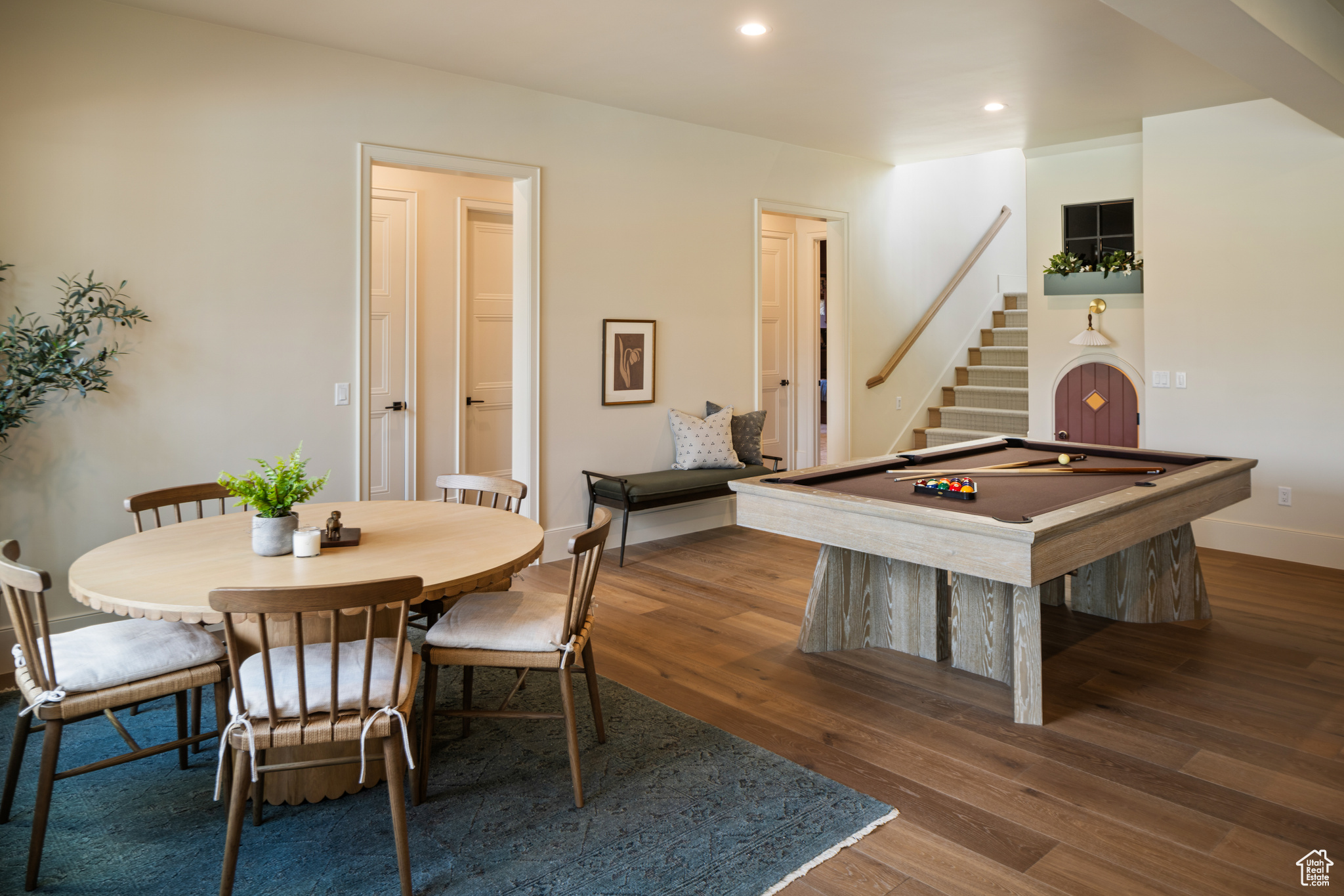 MEADOW VIEWS - Residential