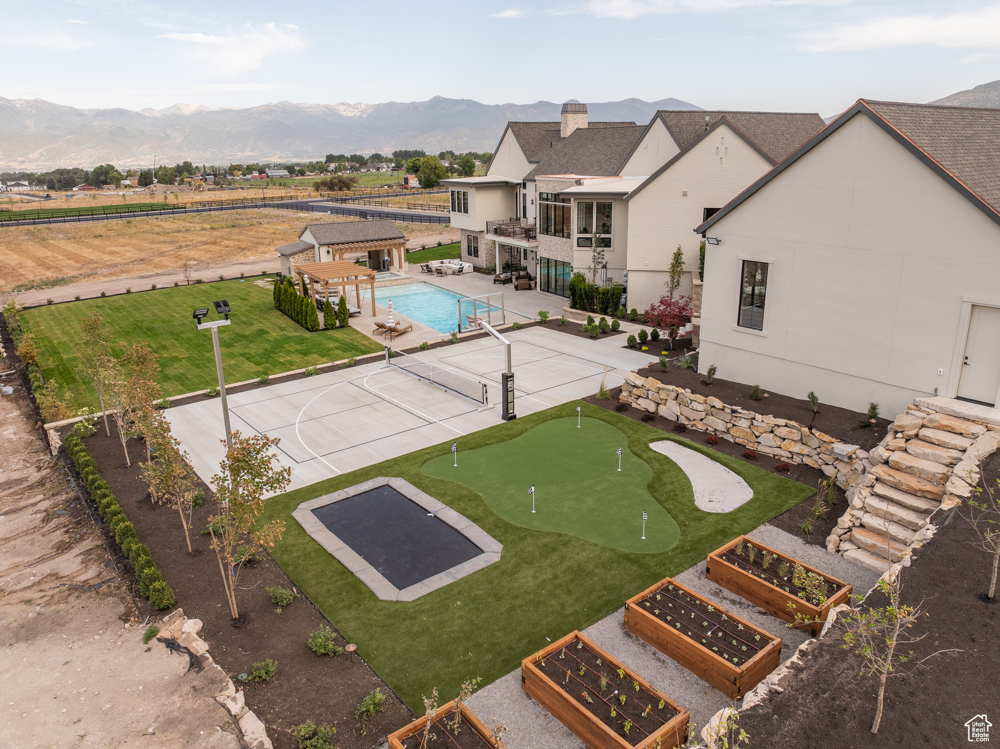 MEADOW VIEWS - Residential