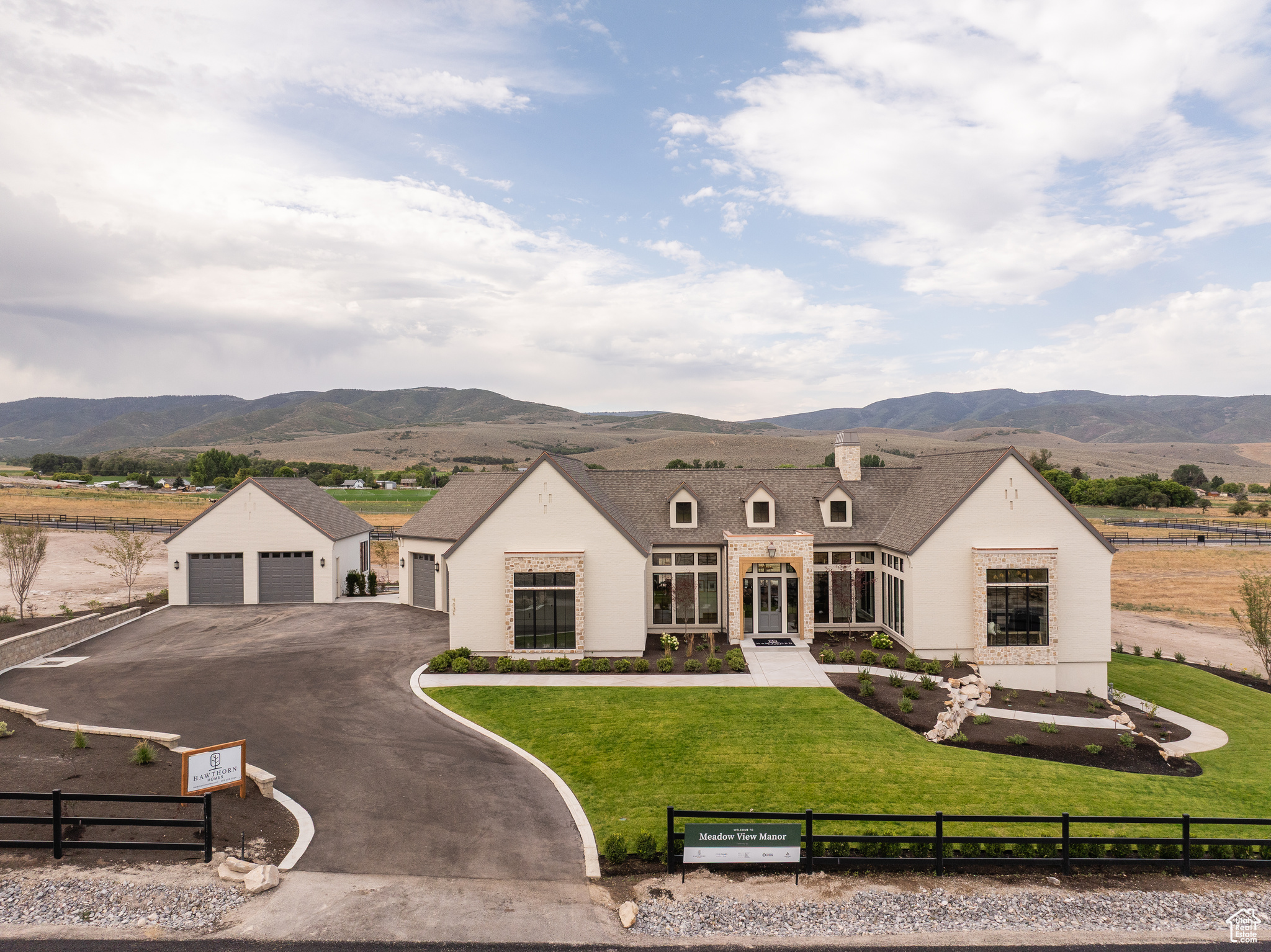 MEADOW VIEWS - Residential