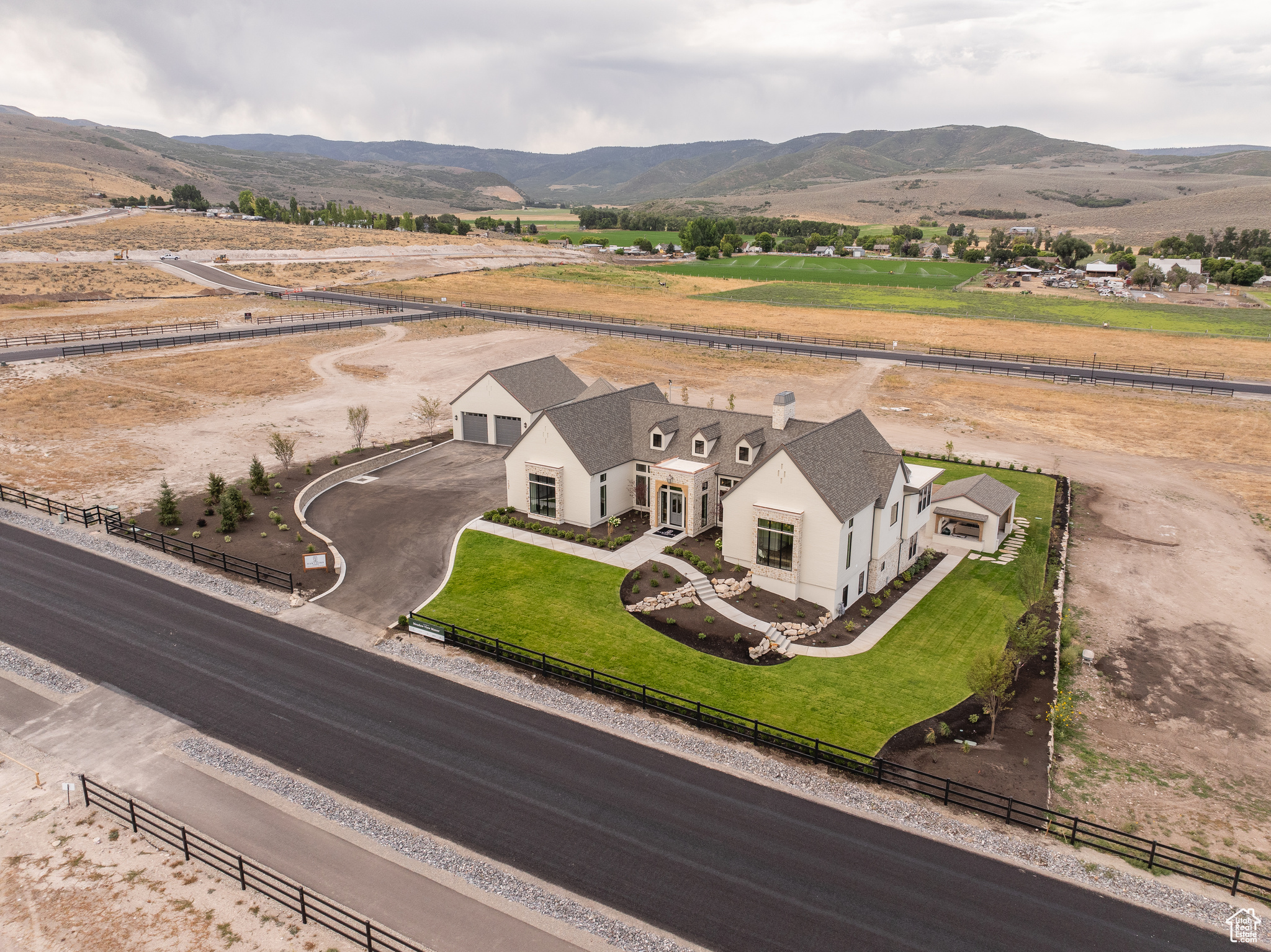 MEADOW VIEWS - Residential