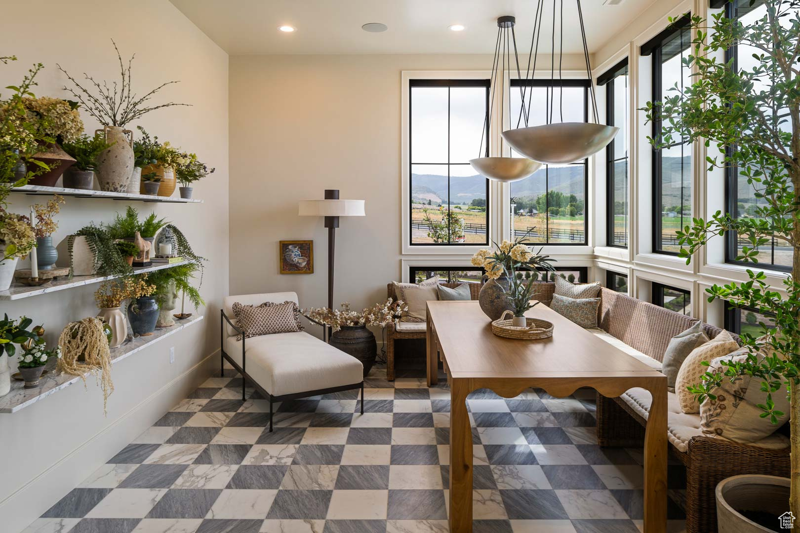 MEADOW VIEWS - Residential