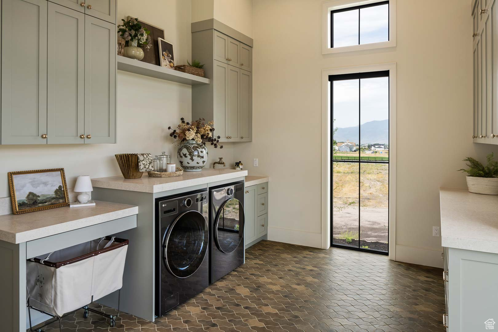 MEADOW VIEWS - Residential