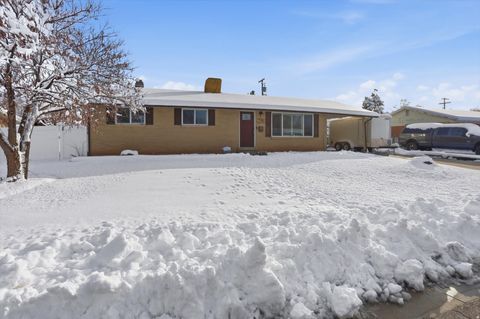 Photo of 734 FAIRVIEW DR, Brigham City, UT 84302 (MLS # 2138627)
