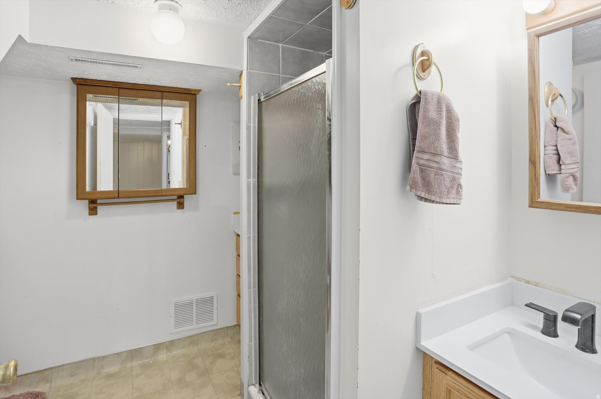 MT VIEW EST - Residential