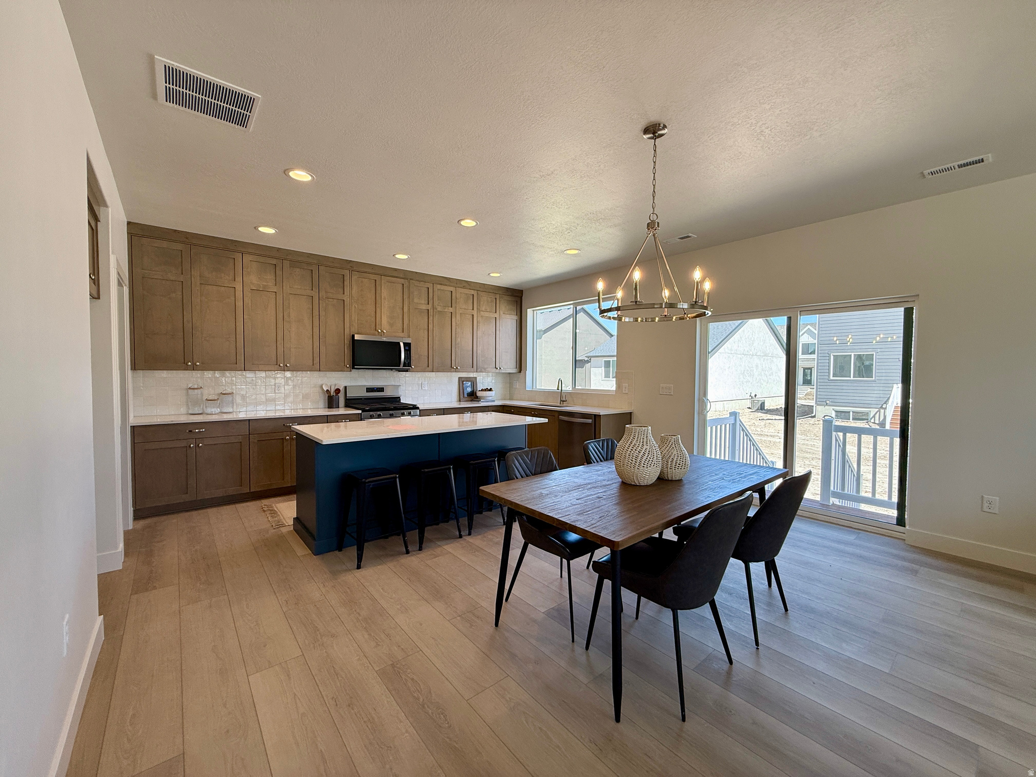 CREEKSIDE AT JDC RANCH - Residential