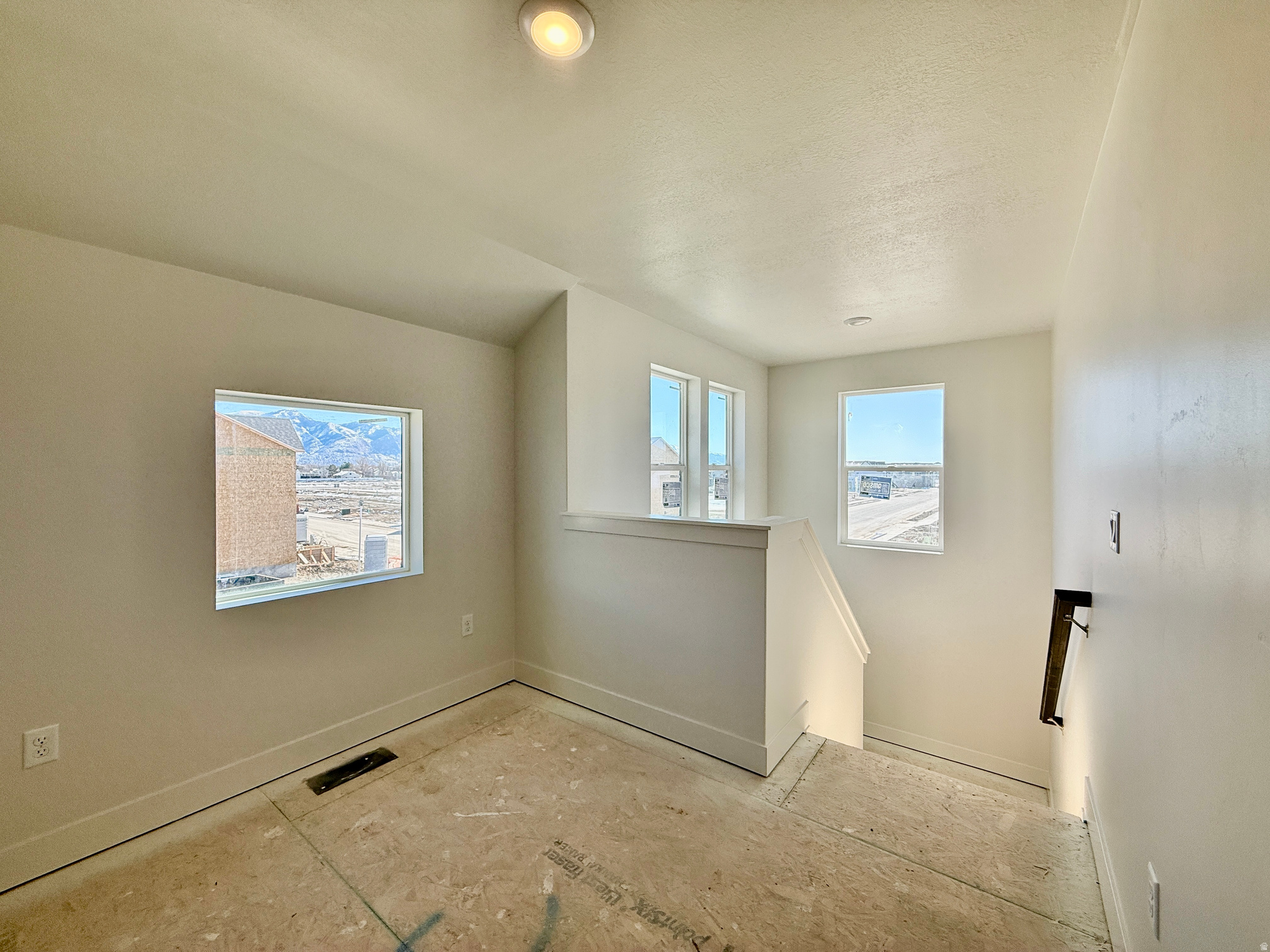 CREEKSIDE AT JDC RANCH - Residential