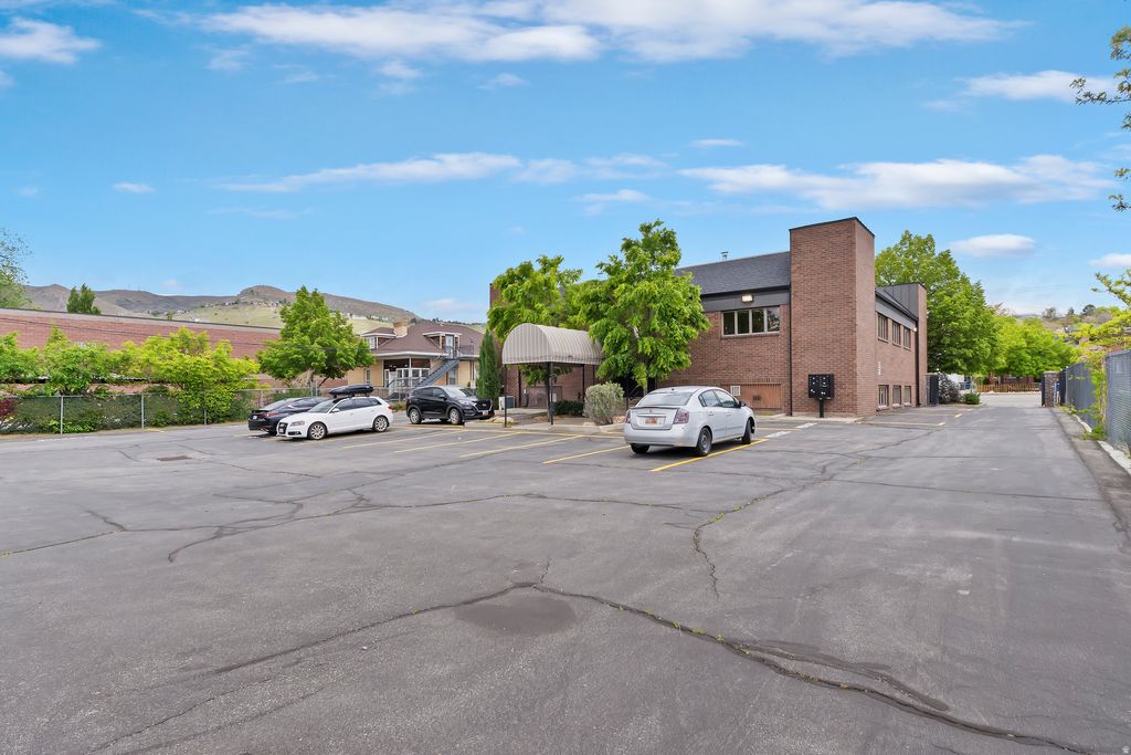 Photo of 333 N 300 W, Salt Lake City, UT 84103 (MLS # 2136369)