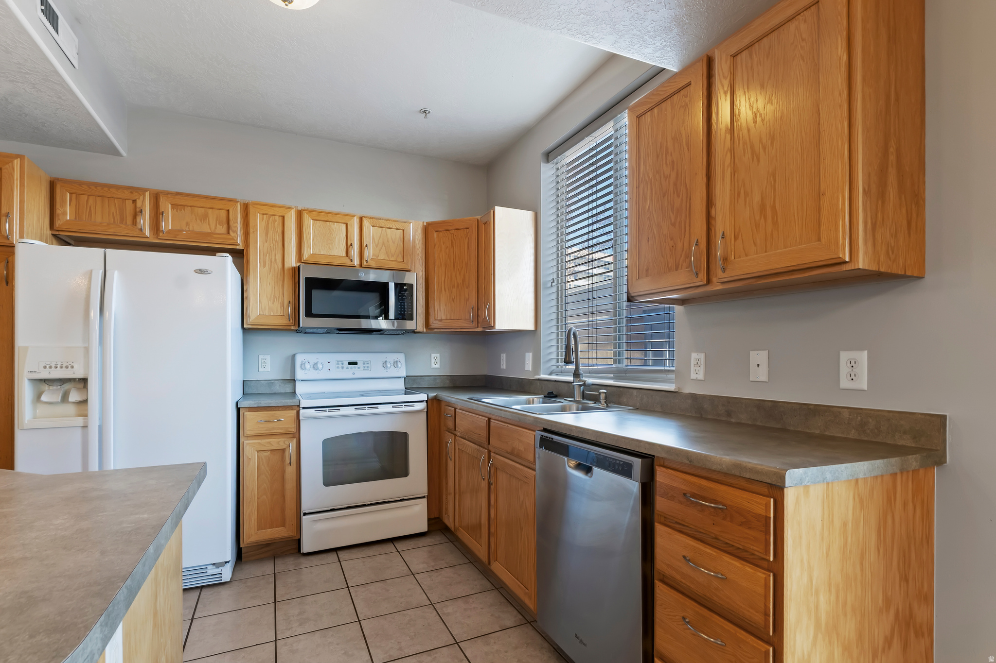 BROWNS MEADOW - Residential