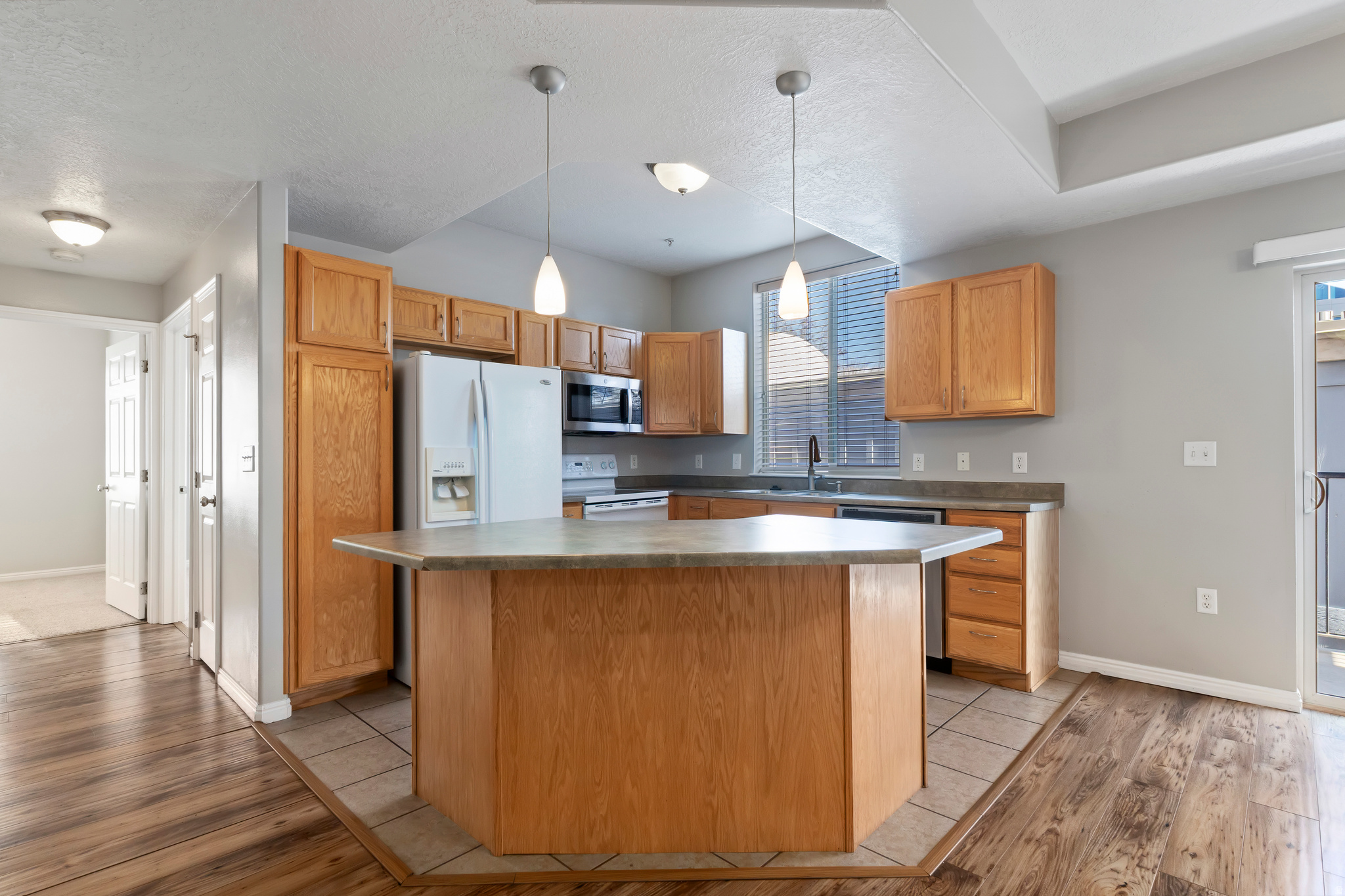 BROWNS MEADOW - Residential