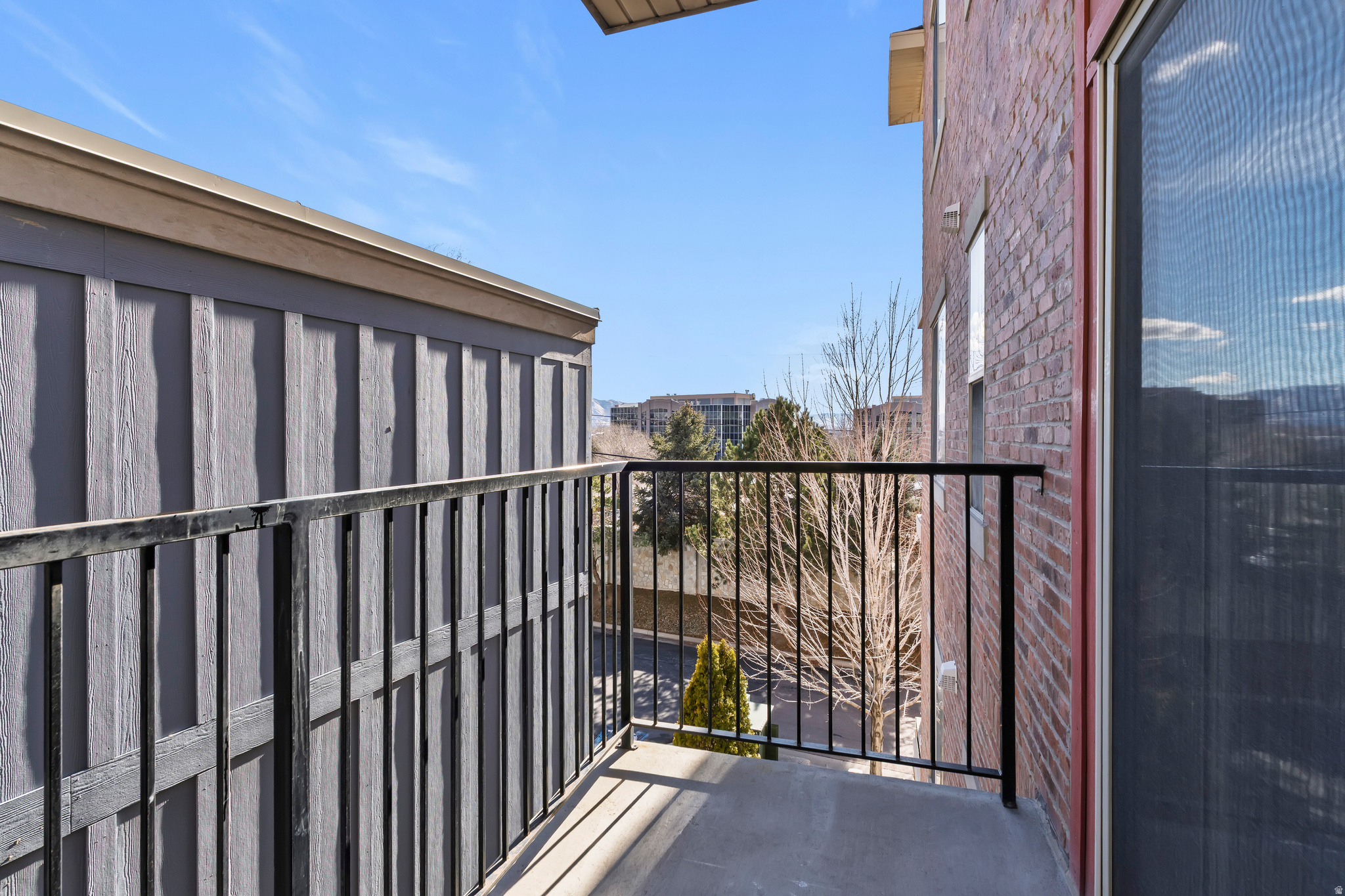 BROWNS MEADOW - Residential