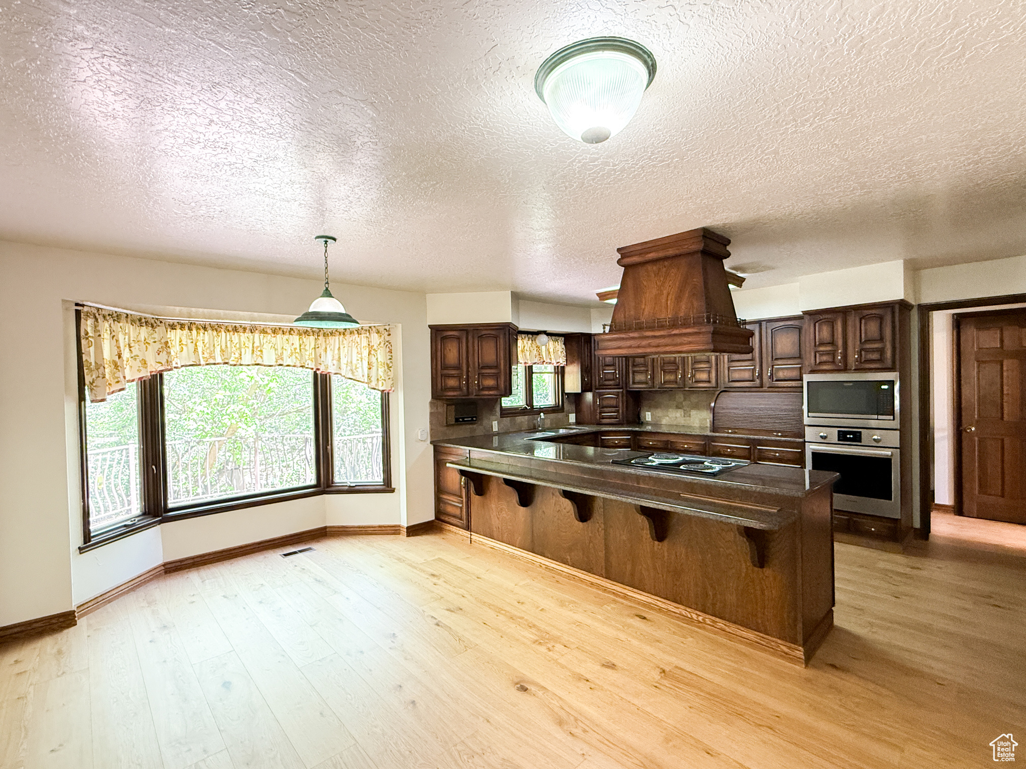 CARRIAGE HILL ESTATES - Residential