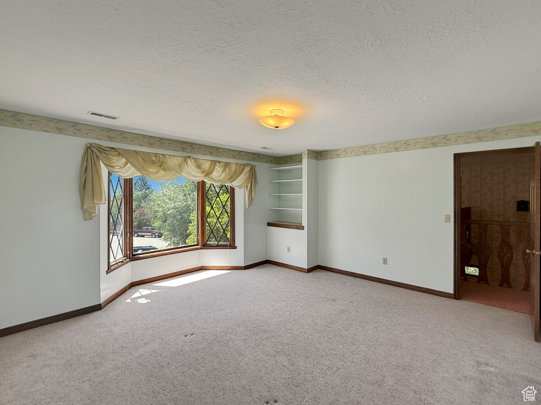CARRIAGE HILL ESTATES - Residential