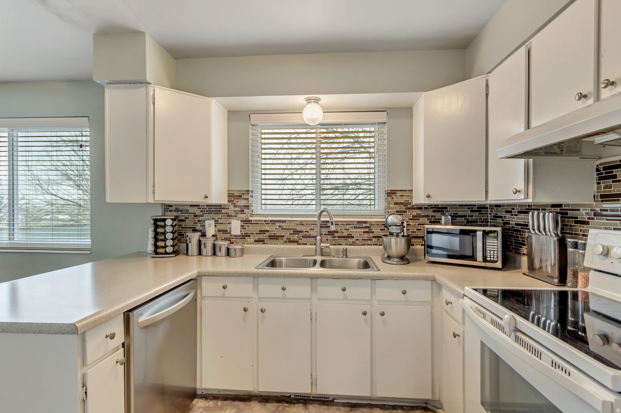 WESTERN SUN SUB - Residential