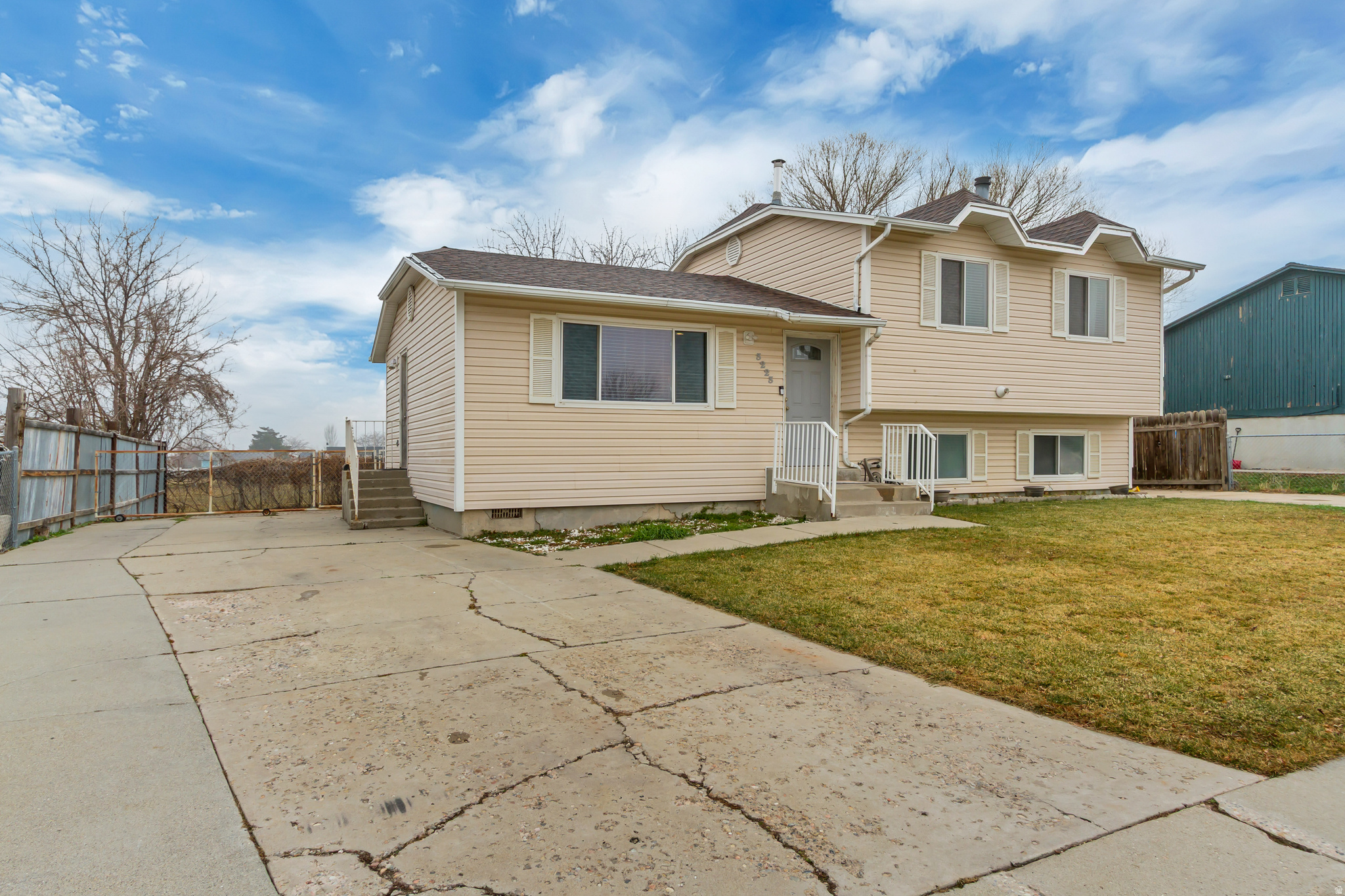 WESTERN SUN SUB - Residential