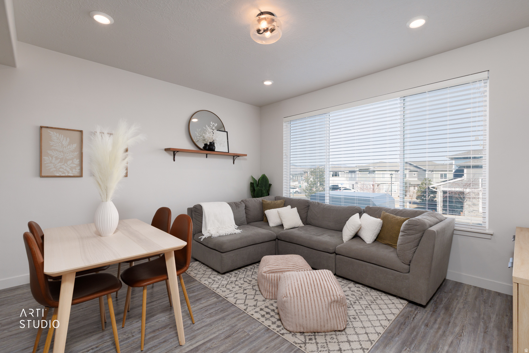 VILLAGE - Residential