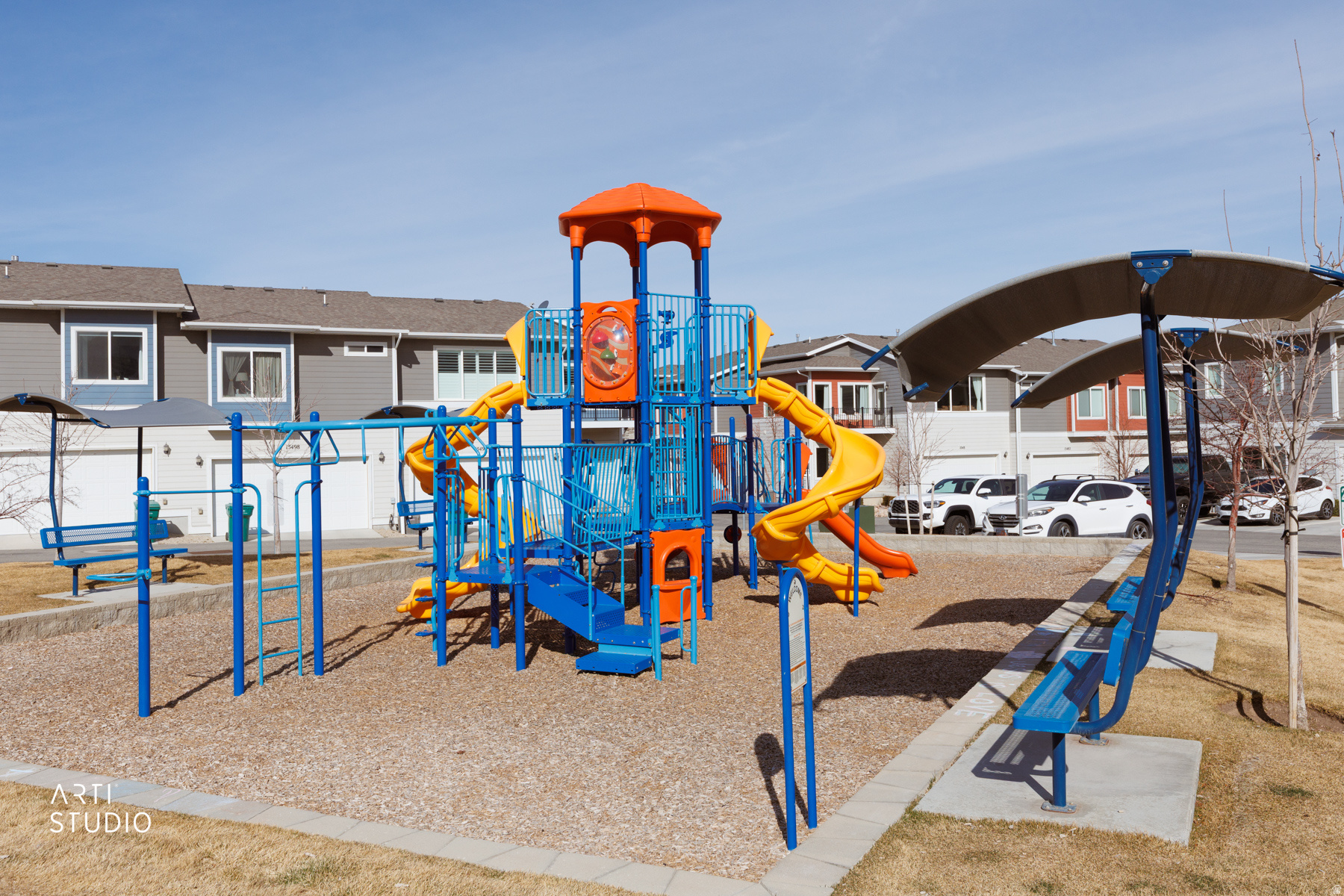 VILLAGE - Residential