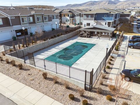 Tiny photo for 1020 W LAPIS FIELDS Way, Bluffdale, UT 84065 (MLS # 2140254)
