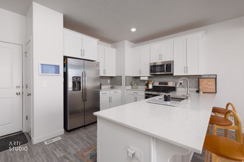 Tiny photo for 1020 W LAPIS FIELDS Way, Bluffdale, UT 84065 (MLS # 2140254)