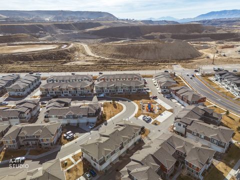 Tiny photo for 1020 W LAPIS FIELDS Way, Bluffdale, UT 84065 (MLS # 2140254)