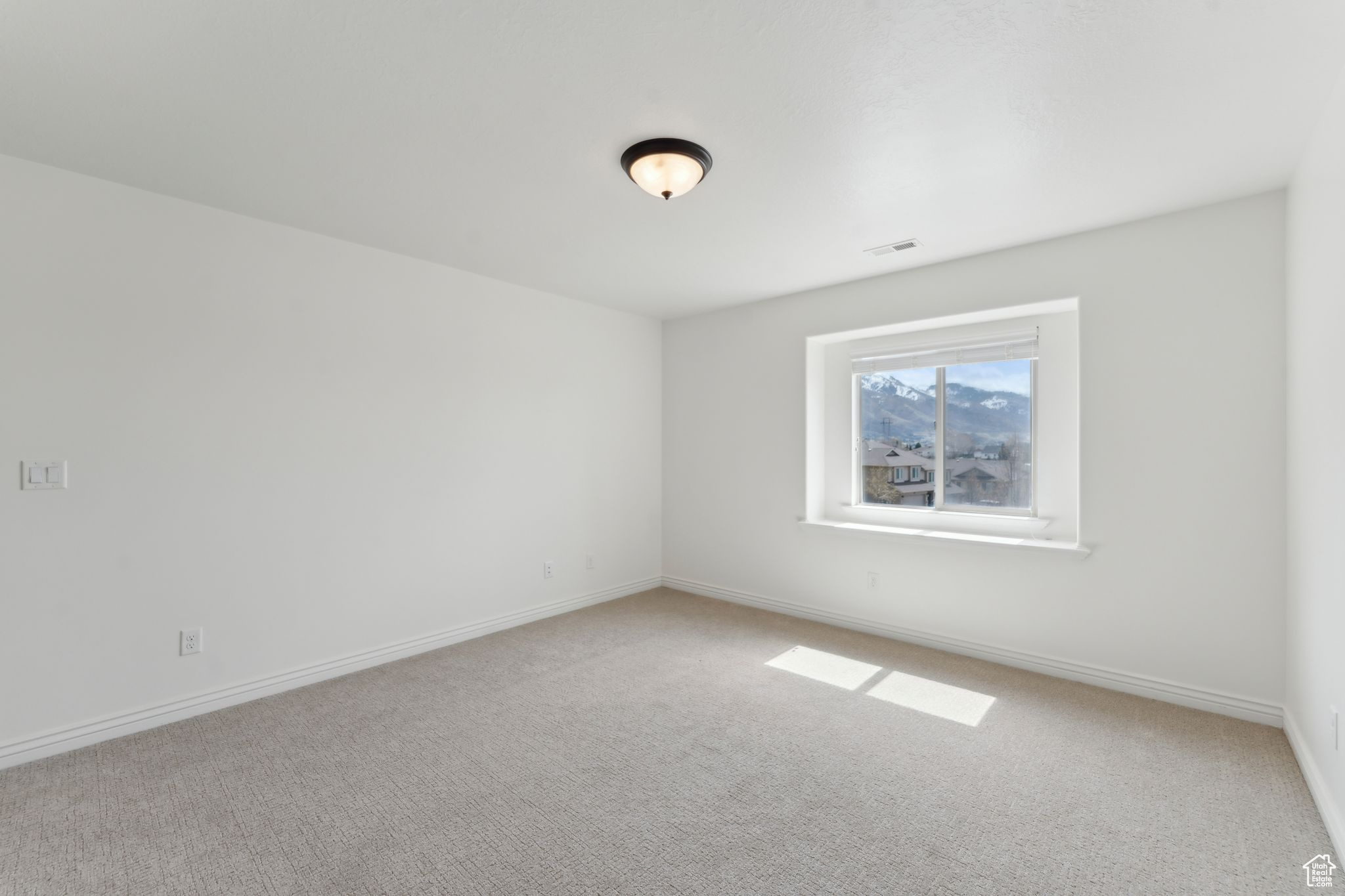 1744 E Whitetail Dr #52, Layton, Utah image 11