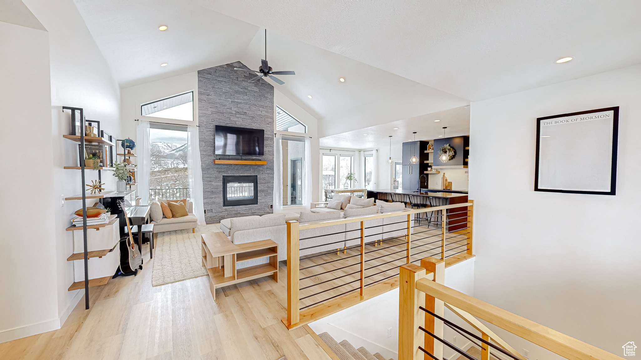 PREMIER POINT - Residential