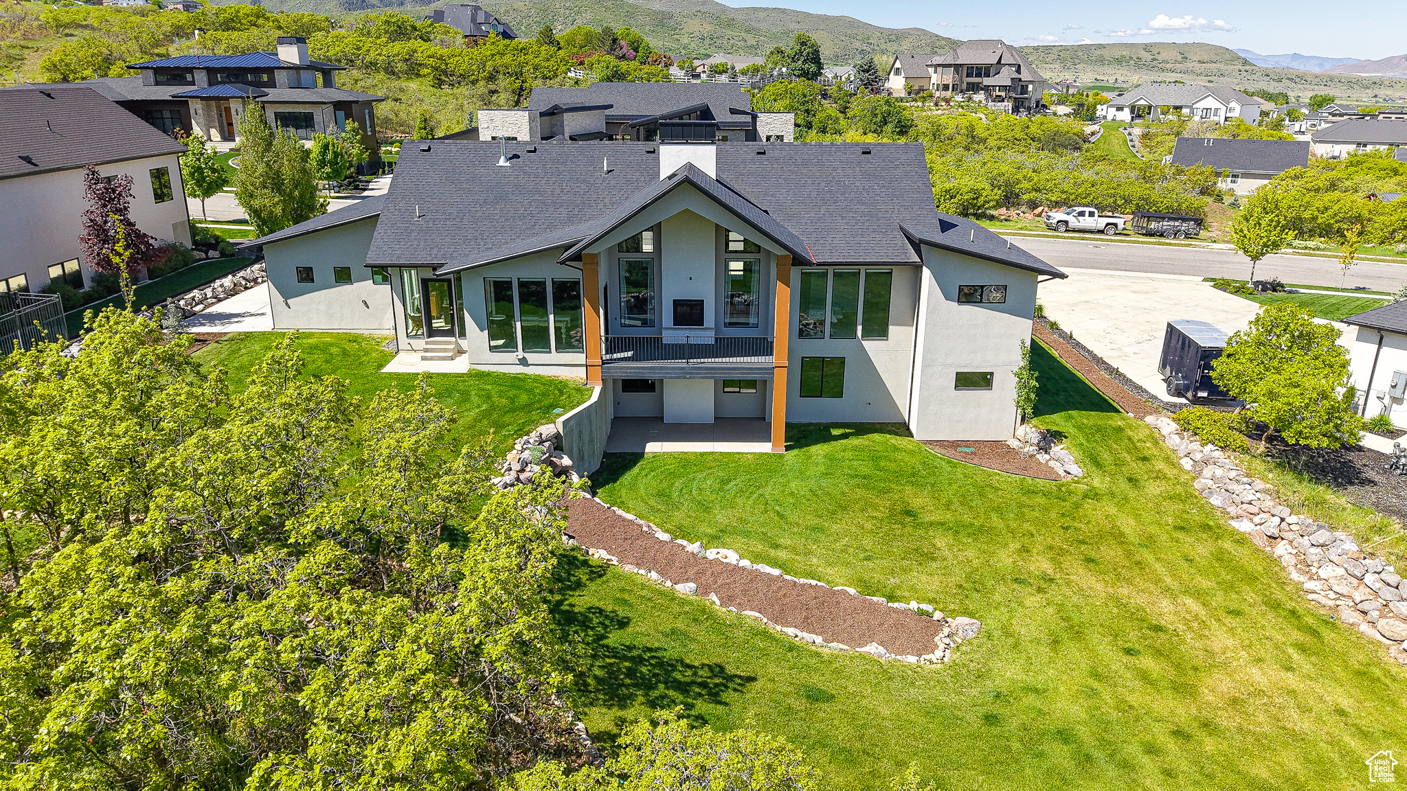 PREMIER POINT - Residential