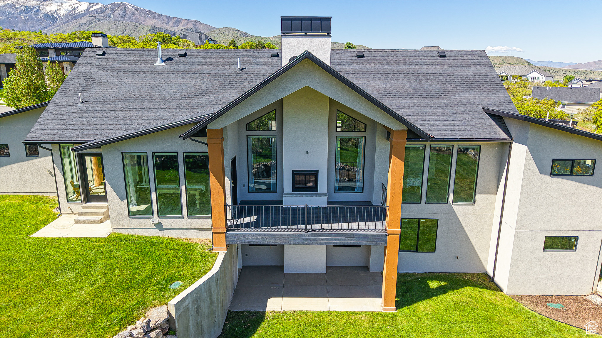 PREMIER POINT - Residential