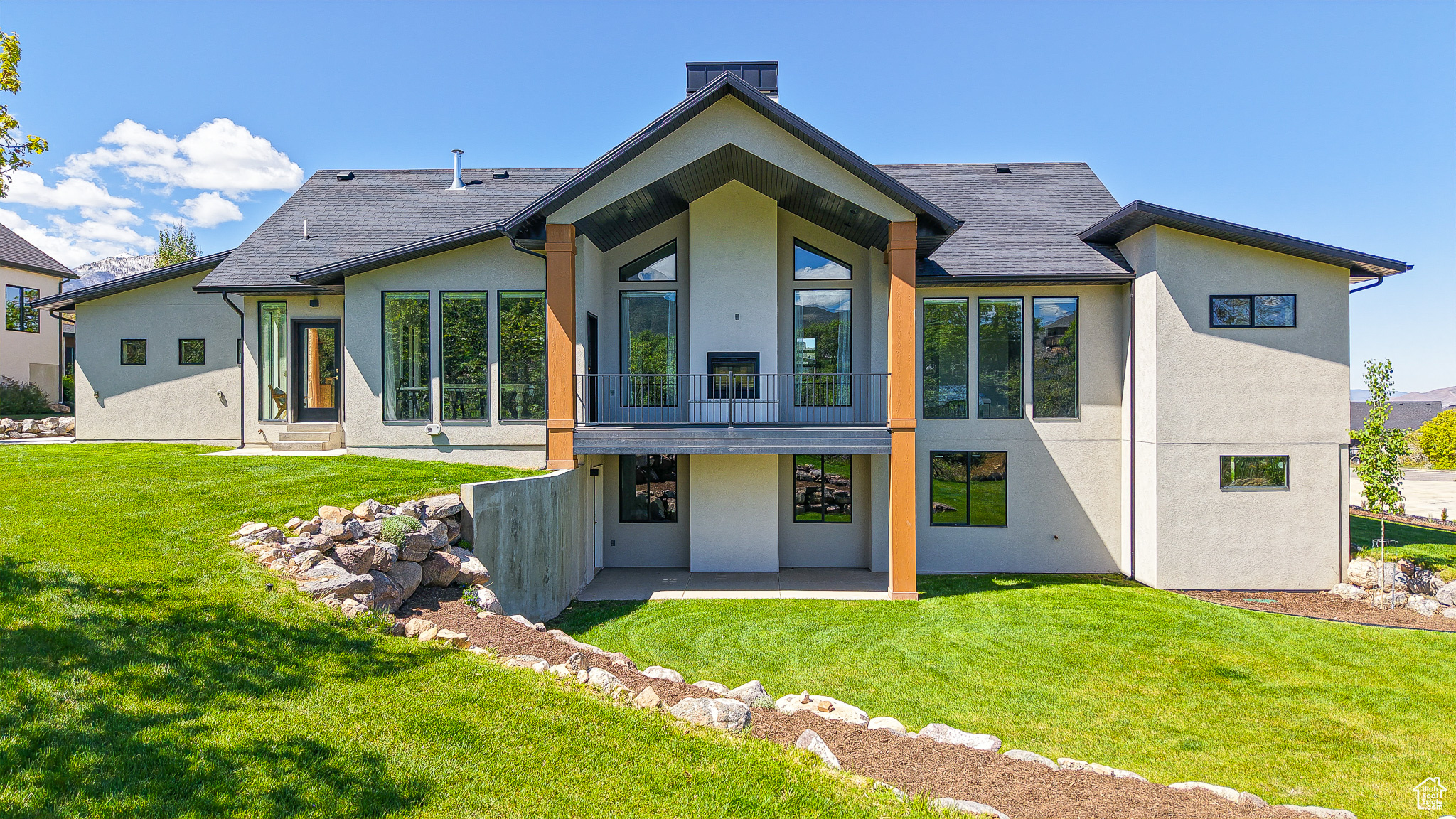 PREMIER POINT - Residential