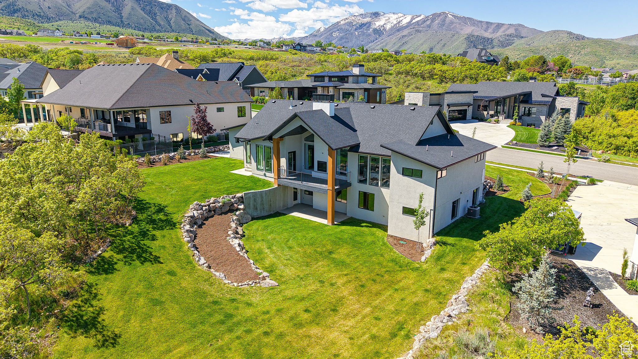 PREMIER POINT - Residential