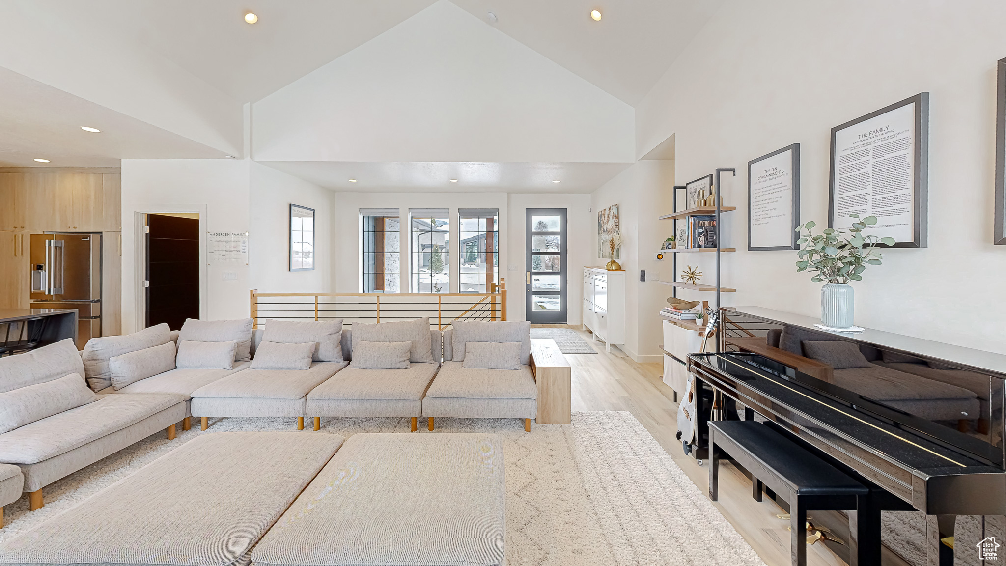 PREMIER POINT - Residential