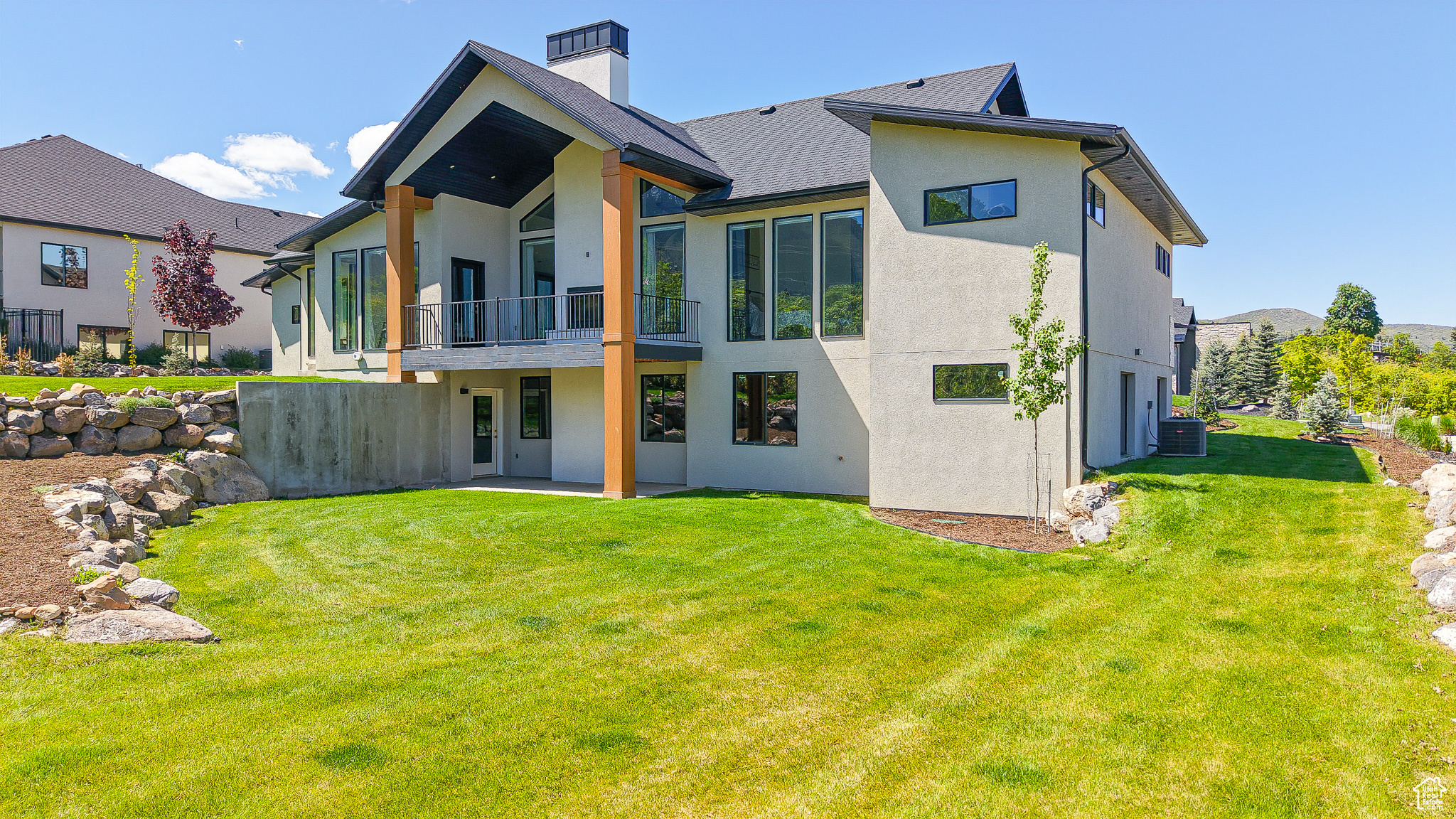 PREMIER POINT - Residential