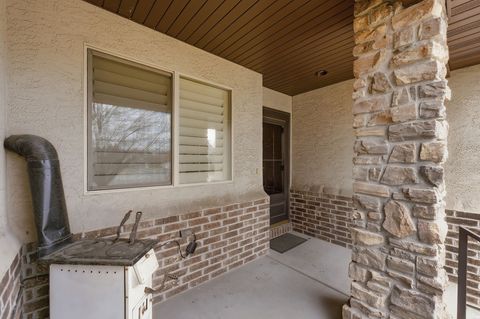 Tiny photo for 56 WHITAKER CIR, Kaysville, UT 84037 (MLS # 2141317)
