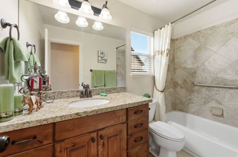 Tiny photo for 56 WHITAKER CIR, Kaysville, UT 84037 (MLS # 2141317)