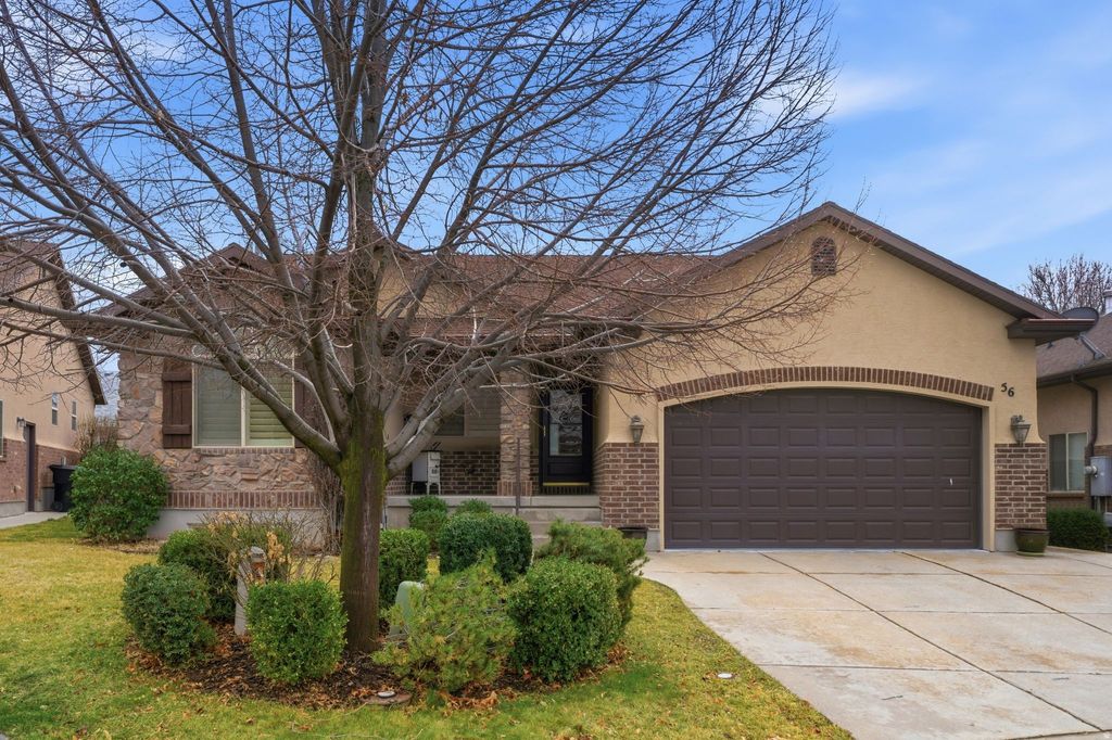 Photo of 56 WHITAKER CIR, Kaysville, UT 84037 (MLS # 2141317)