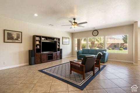 Tiny photo for 3767 S SUGAR PLUM WAY, Washington, UT 84780 (MLS # 2190637)