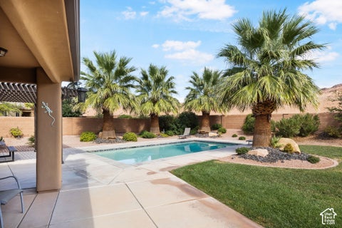 Tiny photo for 3767 S SUGAR PLUM WAY, Washington, UT 84780 (MLS # 2190637)