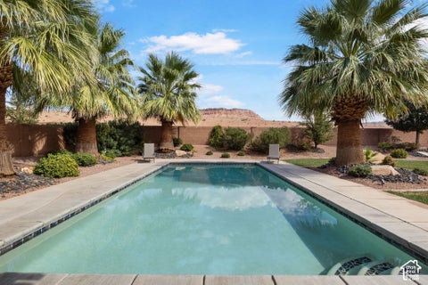 Tiny photo for 3767 S SUGAR PLUM WAY, Washington, UT 84780 (MLS # 2190637)