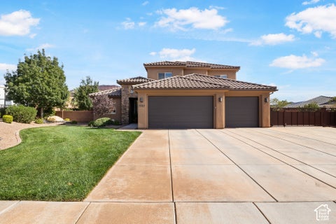Photo of 3767 S SUGAR PLUM WAY, Washington, UT 84780 (MLS # 2190637)